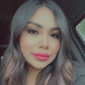 Meet your Posher, Karina